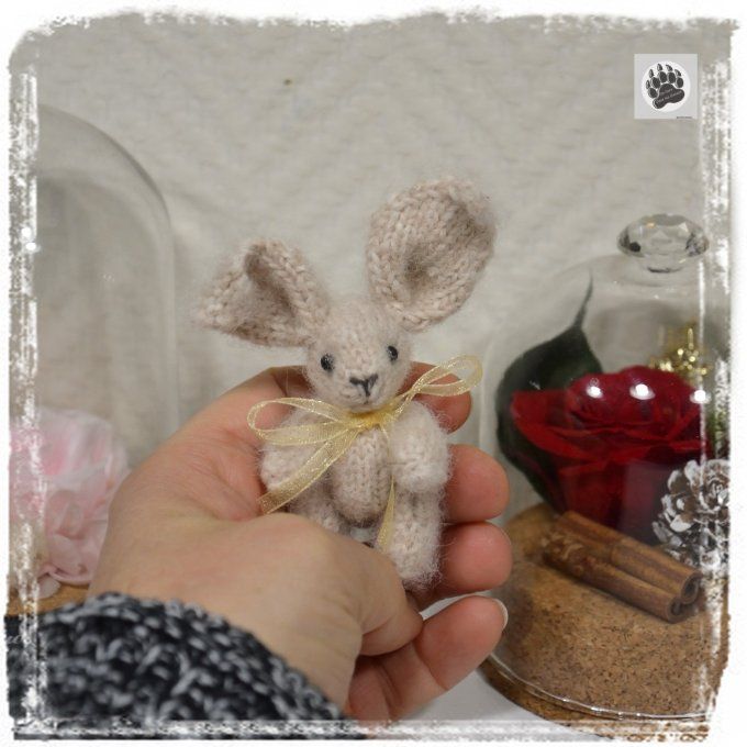Woolya lapin en peluche tricoté miniature 7cm