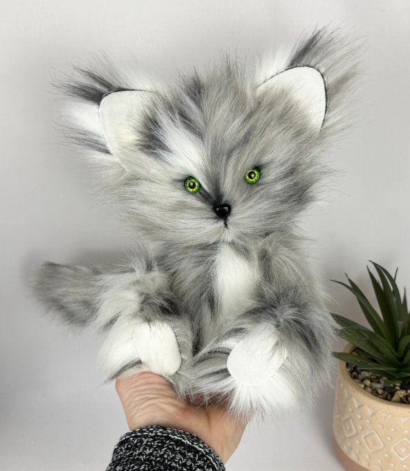 Emy chat en peluche de collection 24cm